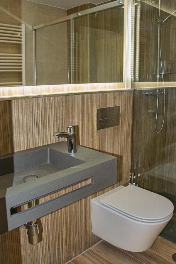 Aparthotel Essenzia De Castilla アランダ・デ・ドゥエロ エクステリア 写真