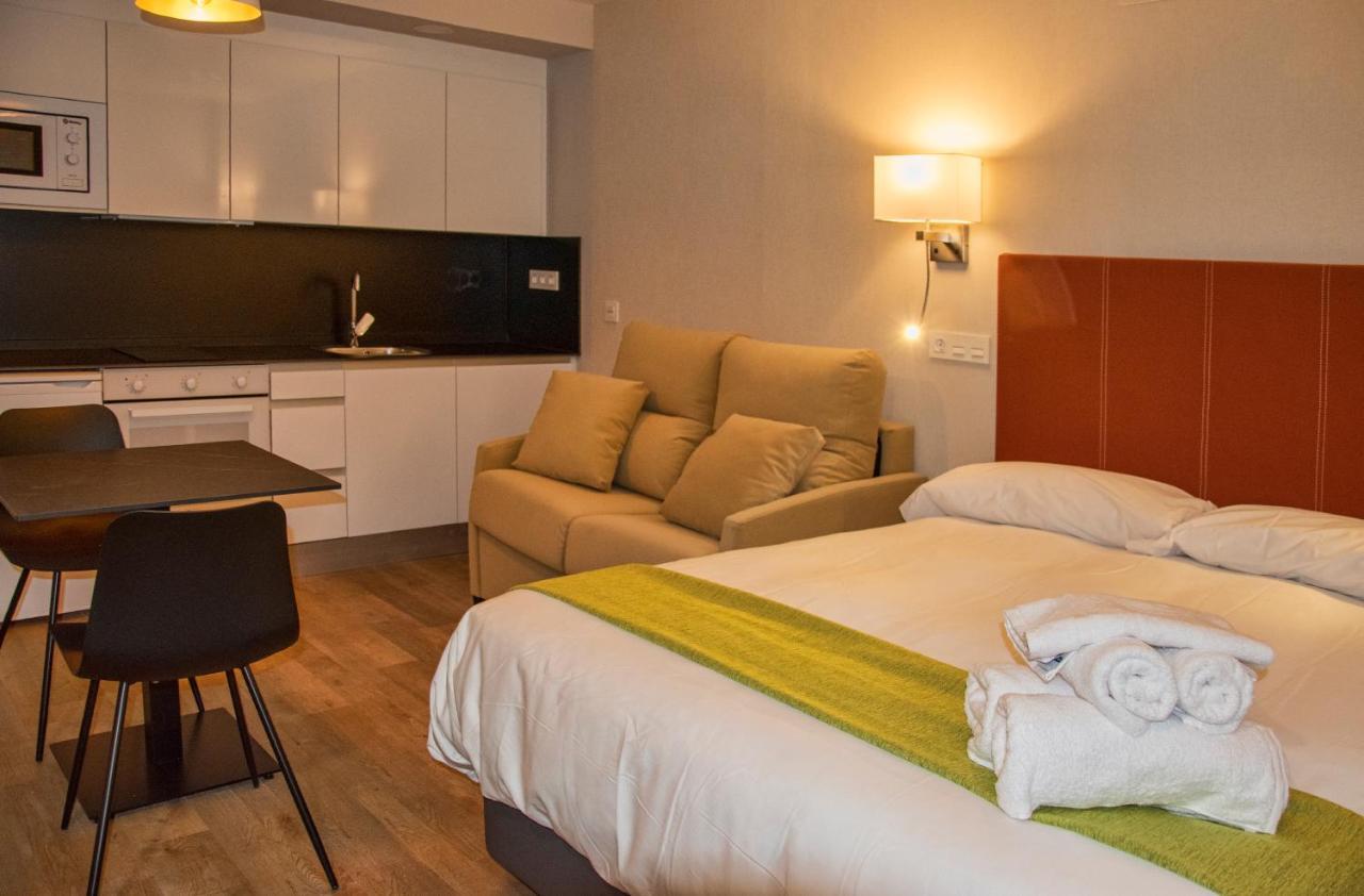 Aparthotel Essenzia De Castilla アランダ・デ・ドゥエロ エクステリア 写真