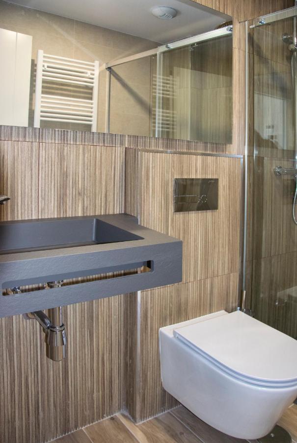 Aparthotel Essenzia De Castilla アランダ・デ・ドゥエロ エクステリア 写真